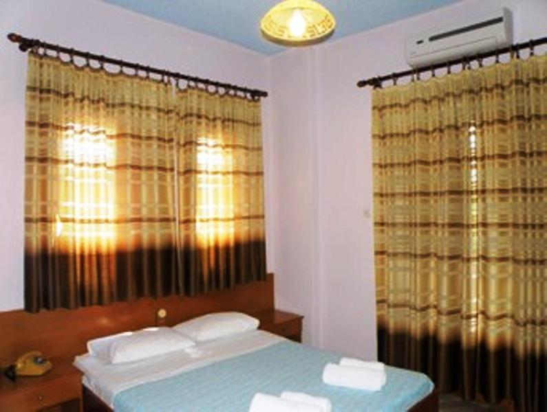 Hotel Kavouris Скопелос Стая снимка